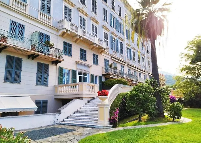 Casaviva - Beautiful Bilo With Shared Pool In Genova Nervi