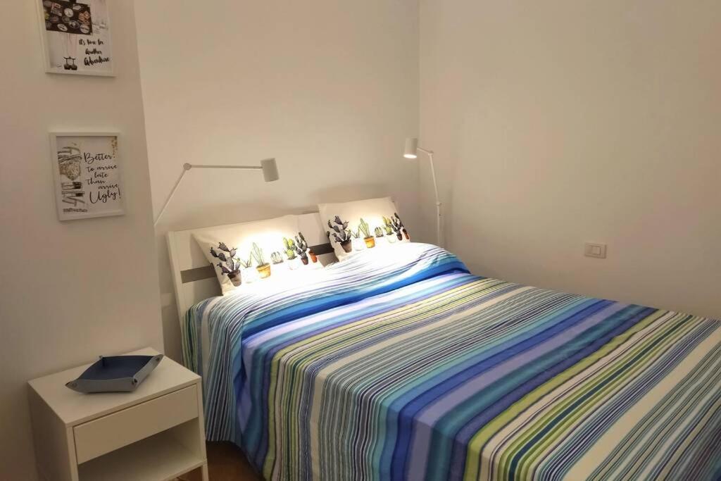 Casaviva - Beautiful Bilo With Shared Pool In Nervi Apartment